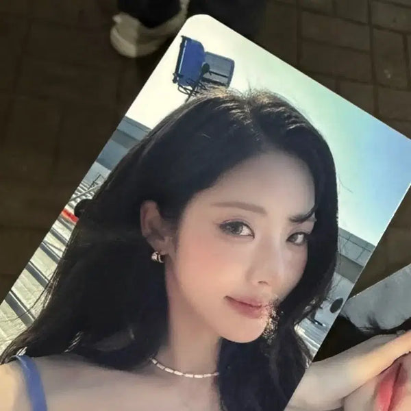 [BUNJANG] fromis_9 Jiwon Glow Me Studio Photocard / 프로미스나인 글로우미 공방 포카 박지원
