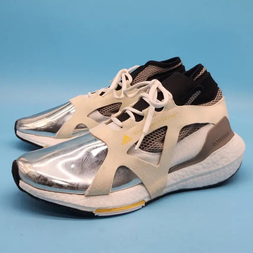 [BUNJANG] Adidas Stella McCartney Ultraboost 21 Sneakers / bb 아디다스 스텔라메카트니 울트라부스트 21 운동화250