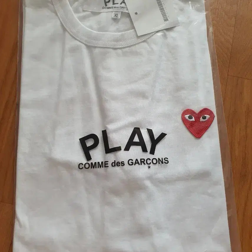 [BUNJANG] Comme des Garçons Play White T-Shirt XL / 꼼데가르송 플레이 반팔티 화이트 XL
