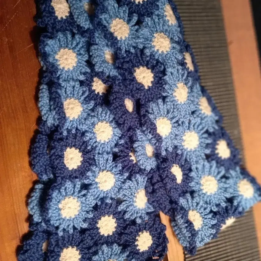 [BUNJANG] Handmade Wool Floral Scarf - Blue / 엔틱샵제품] 핸드메이드 울 꽃무늬 스카프 블루 머플러
