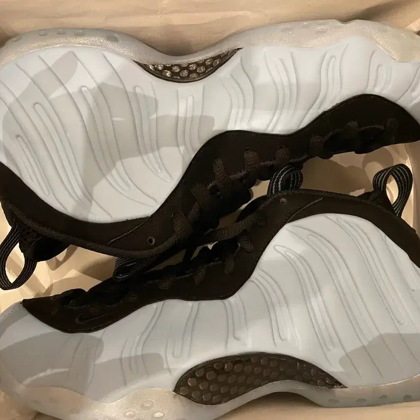 [BUNJANG] Nike Air Foamposite One Psychic Blue Black (Size 255) / [255]나이키 에어 폼포짓 원 싸이킥 블루 앤 블랙 판매합니다.