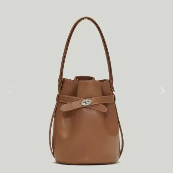 [BUNJANG] Ostkaka Classic Bucket Bag Brown / 오스트카카 클래식 버킷 브라운 새제품
