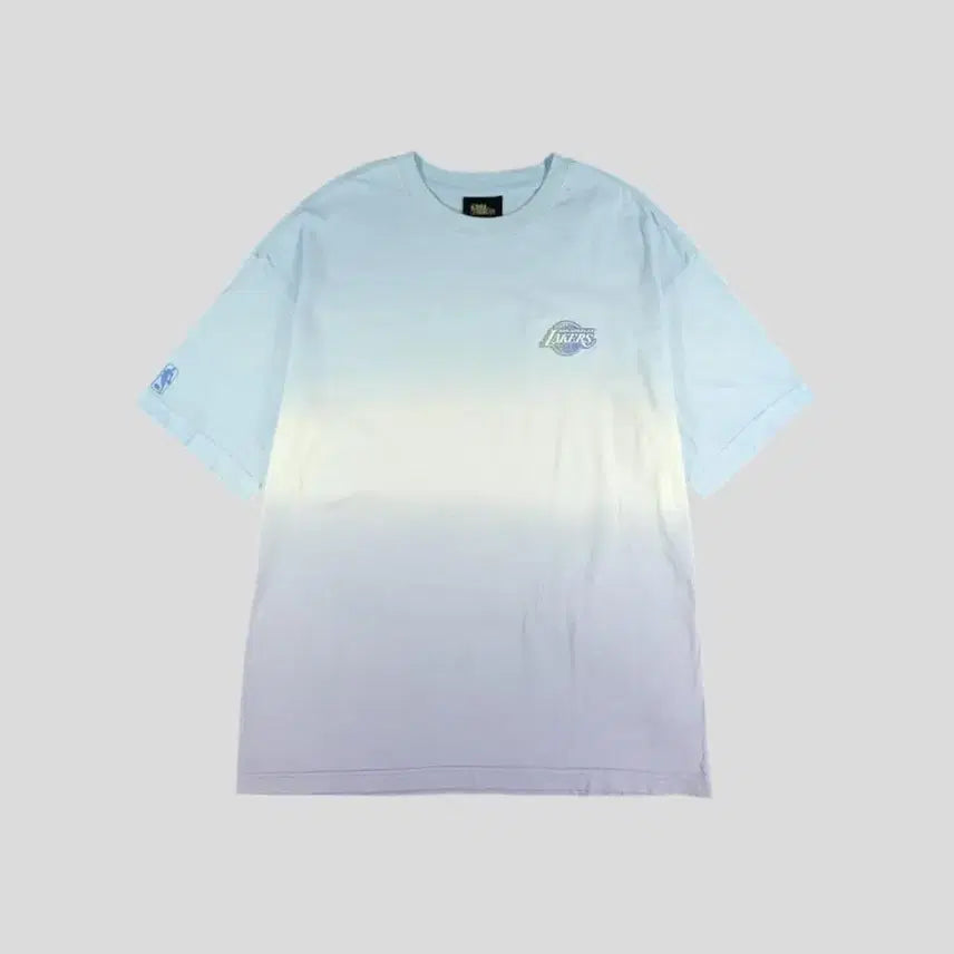 [BUNJANG] Los Angeles Lakers Gradient Color Block Cotton T-Shirt XL / NBA 엔비에이 스카이블루 화이트 라벤더퍼플 배색 그라데이션 로스앤젤레스 레이커스 로고 코튼 반팔 티셔츠 XL