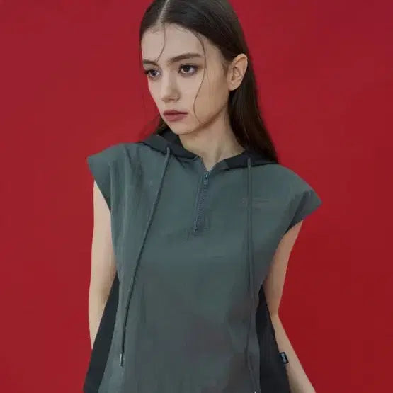 [BUNJANG] Nesty Fancy Club Utility Nylon Hooded Vest Charcoal / 네스티 팬시클럽 나일론 후드 베스크