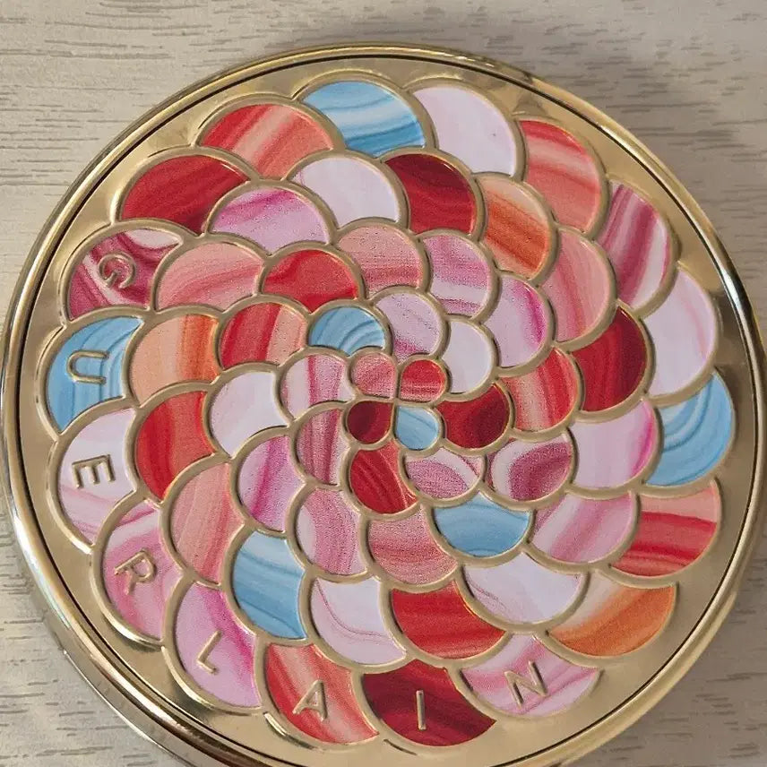 [BUNJANG] Guerlain Meteorites Compact Powder (New, includes new Brush) / 겔랑 신제품 메테오리트 컴팩트 파우더 ( 브러쉬 새제품 정품 증정)