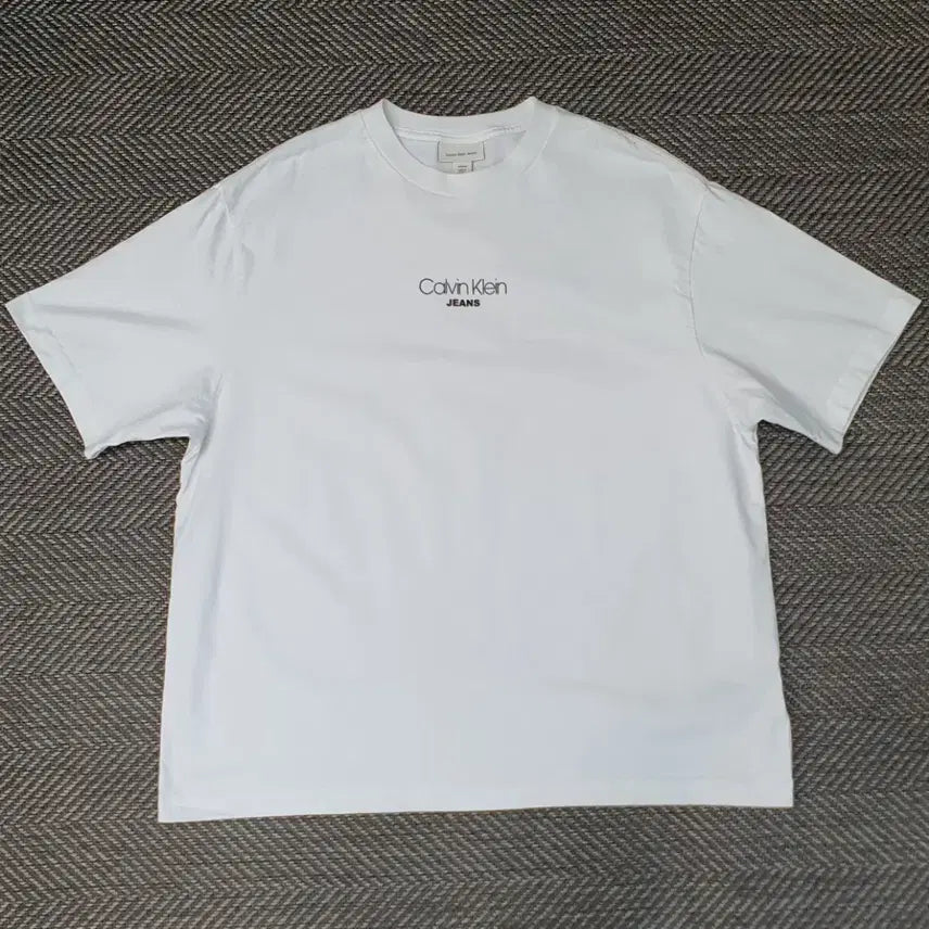 [BUNJANG] Calvin Klein Men's Oversized Cotton T-Shirt Size 115 / 캘빈클라인 오버핏 반소매 면티 남자115