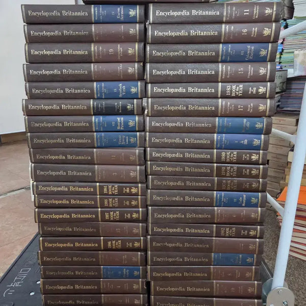 [BUNJANG] Britannica World Encyclopedia Set (39 Volumes) / 브리태니커 세계 대백과사전 브리태니커 39권 세트 백과사전 중고책