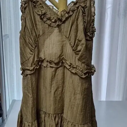 [BUNJANG] Ruffle Bustier Mori Dress (Khaki) / 프릴 뷔스티에 모리 원피스 ( 카키 )