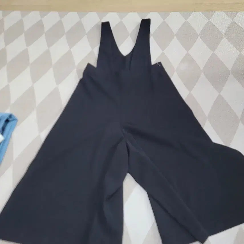 [BUNJANG] Black Wide Jumpsuit / 블랙 와이드 점프수트