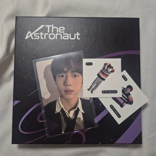 [BUNJANG] BTS Jin The Astronaut Album with Photocard / 방탄소년단 BTS 진 The Astronant 디애스트로넛 앨범(포카O)