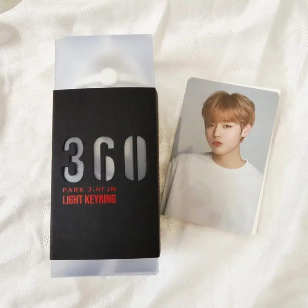 [BUNJANG] Park Jihoon Lightstick Mini Keychain (Printing Error) + 1 Photocard / (인쇄오류) 박지훈 응원봉 뽑봉 미니키링 +포카1장 포함