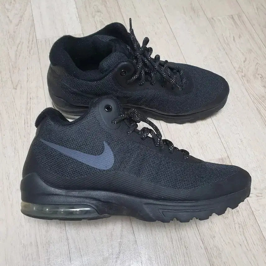 [BUNJANG] Nike Air Max Invigor Mid Sneakers (Size 280) / 280 나이키 에어맥스 인비고 미드 운동화 스니커즈 280사이즈 완전좋아요