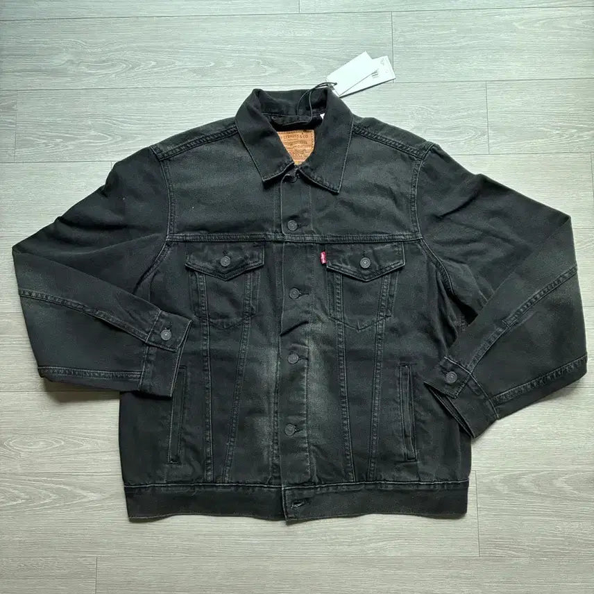 [BUNJANG] Levi's 3rd Generation Vintage Fit Trucker Denim Jacket (90s, Limited Edition, New) / (해외한정판,희귀매물,새상품) 90년대 리바이스 3세대 빈티지핏 트러커 데님 자켓