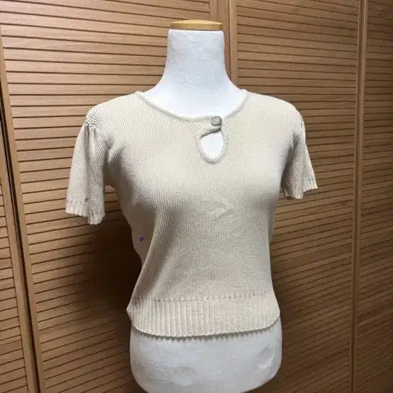 [BUNJANG] Imported Knit with Cubic and Pearl Embellishments / 고급 수입 니트 큐빅 진주 수입의류