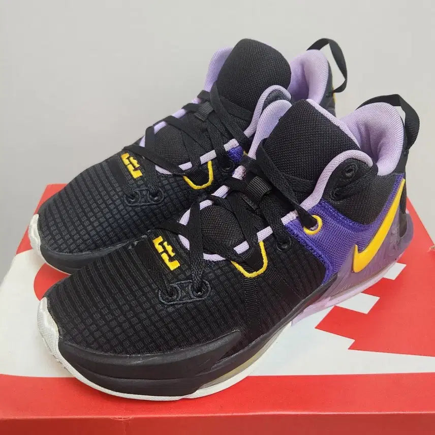 [BUNJANG] Nike LeBron Witness 7 Lakers Basketball Shoes 265mm / 나이키 르브론 위트니스 7 레이커스 265mm 농구화