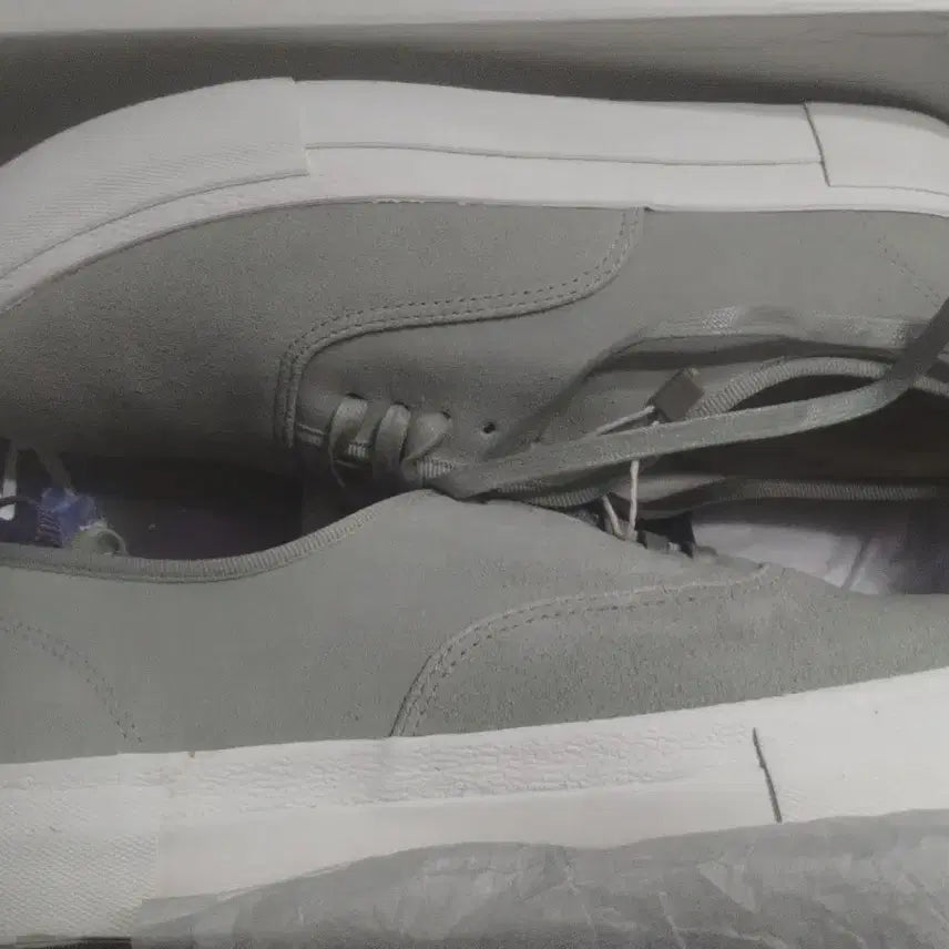 [BUNJANG] ETIS Mother Suede Sneakers / 이티스 마더 스웨이드