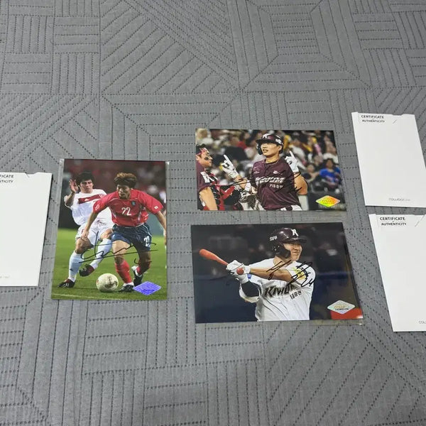 [BUNJANG] Song Jong Guk Signed Photo & Song Sung Mun Signed Photo / 메이저리거 송성문, 축구선수 송종국 사인 아주 싸게 팝니다 (대폭할인)