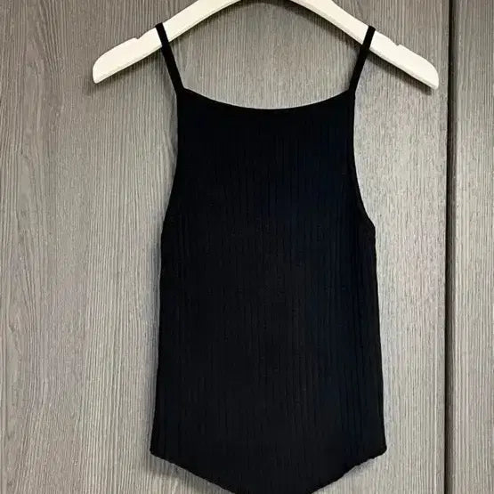 [BUNJANG] Repeller Sleeveless Top / 리펠러 슬리브리스