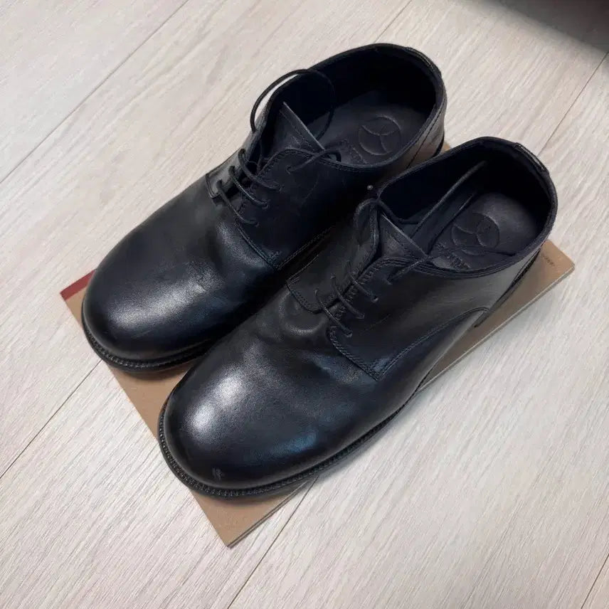 [BUNJANG] Yase Holy Horsehide Leather 265 / 야세 홀리 홀스하이드 265