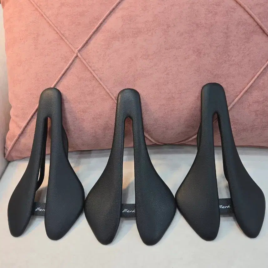 [BUNJANG] Berkel Spina Short Full Carbon Saddle (132/144/150mm) / 버크루피나 숏 풀카본안장 132 144 150 새제품급