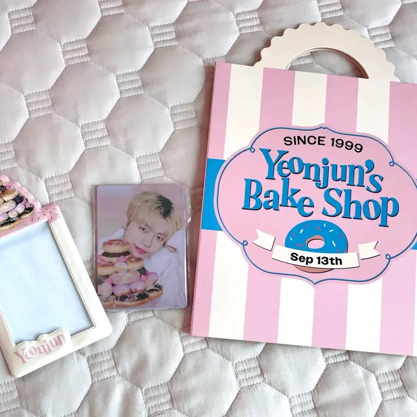 [BUNJANG] TXT Yeonjun Birthday MD Storybook + Photocard + Holder Set / (가격내림) 투바투 연준 생일 엠디 스토리북+포토카드+홀더