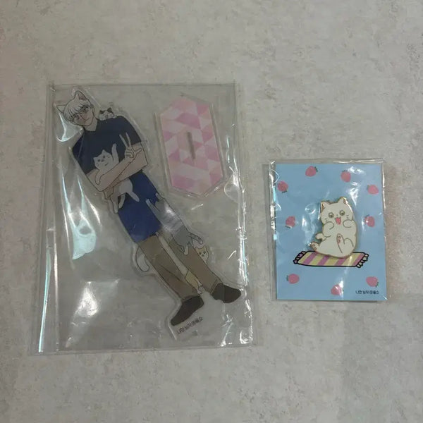 [BUNJANG] Nyahhan Namja Choonbae Acrylic Stand & Badge Bundle Set / 냐한 남자 춘배 아크릴 스탠드 뱃지 일괄