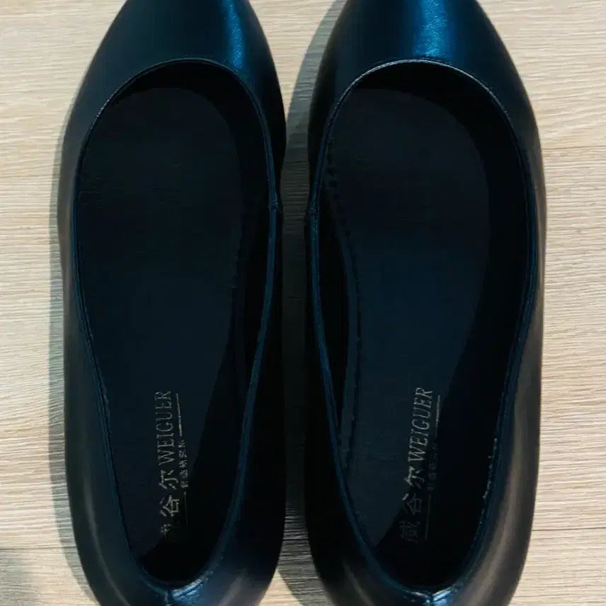 [BUNJANG] Women's Black Flat Shoes Size 240 / 여성 검정색 플랫슈즈240