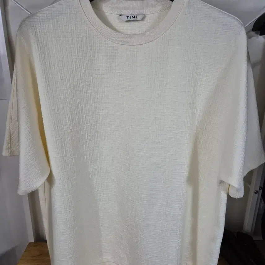 [BUNJANG] Time Homme Textured Short Sleeve T-Shirt Ivory Size 105 / 타임옴므 텍스처 반팔티 105 아이보리