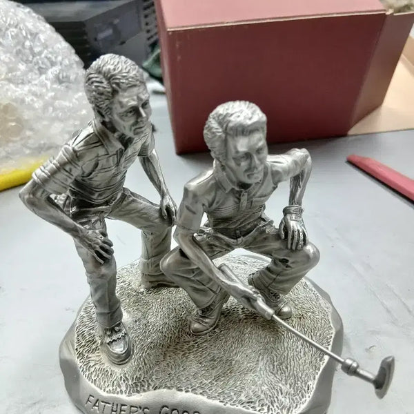 [BUNJANG] Father's Good Advice Golf Figurine / 아버지의 좋은 조언 골프 조각상.주석