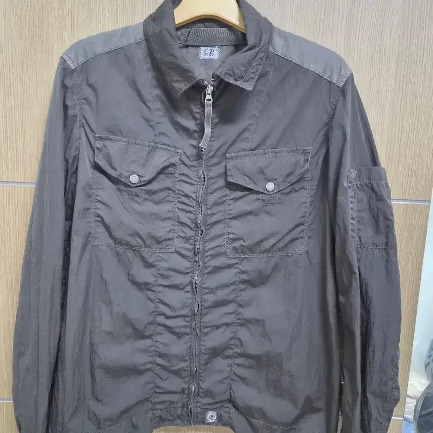 [BUNJANG] CP Company Windbreaker Jacket Deep Khaki Size 100 / cp컴퍼니 바람막이 자켓 100