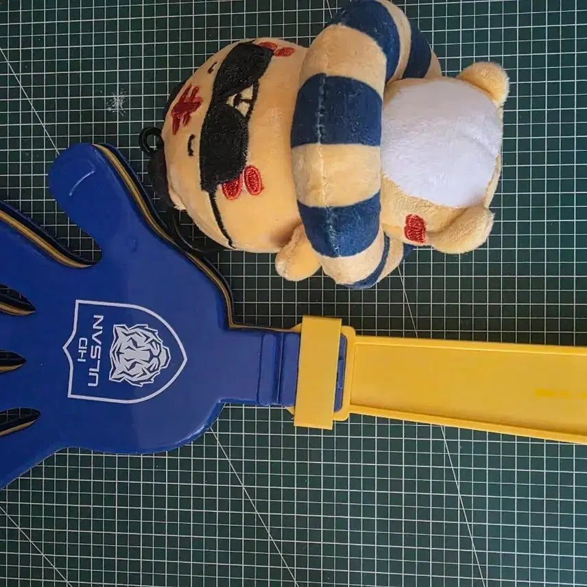 [BUNJANG] Ulsan HD Cheering Sticks Mascot Doll Bundle / 울산 HD 응원 짝짝이 마스코트 인형 일괄