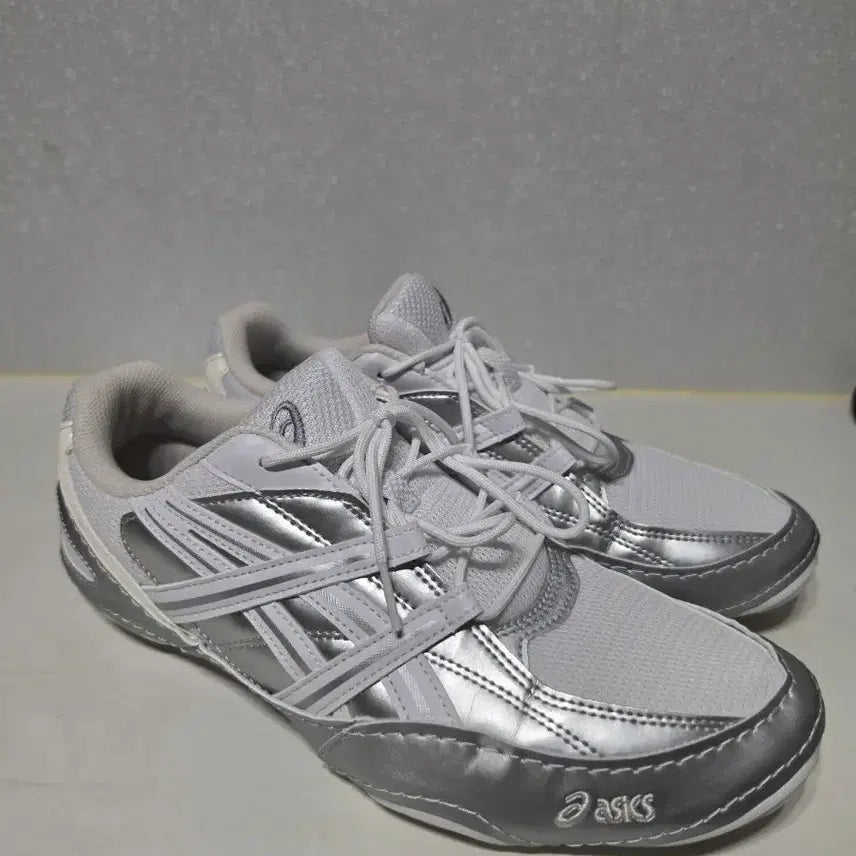 [BUNJANG] Asics Hypersync White Pure Silver / [정품] 아식스 하이퍼싱크 화이트 퓨어 실버 (Asics Hypersync White Pure Silver)