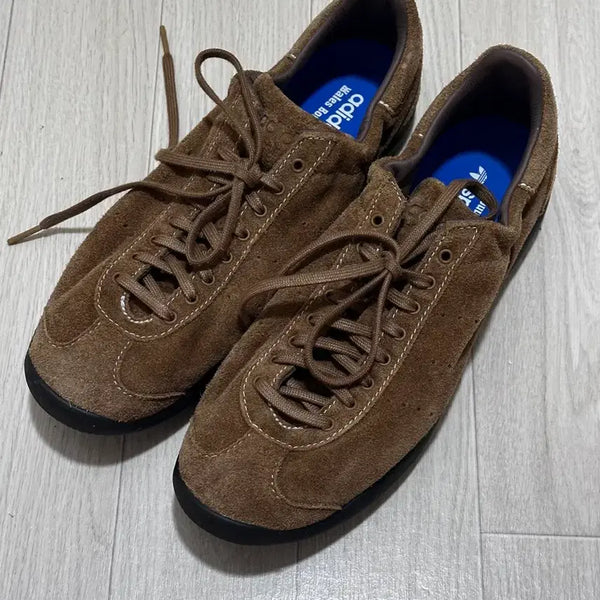 [BUNJANG] Adidas Wales Bonner Carinta Suede Junior / [280] 아디다스 x 웨일스 보너 카린타 스웨이드 JR0268
