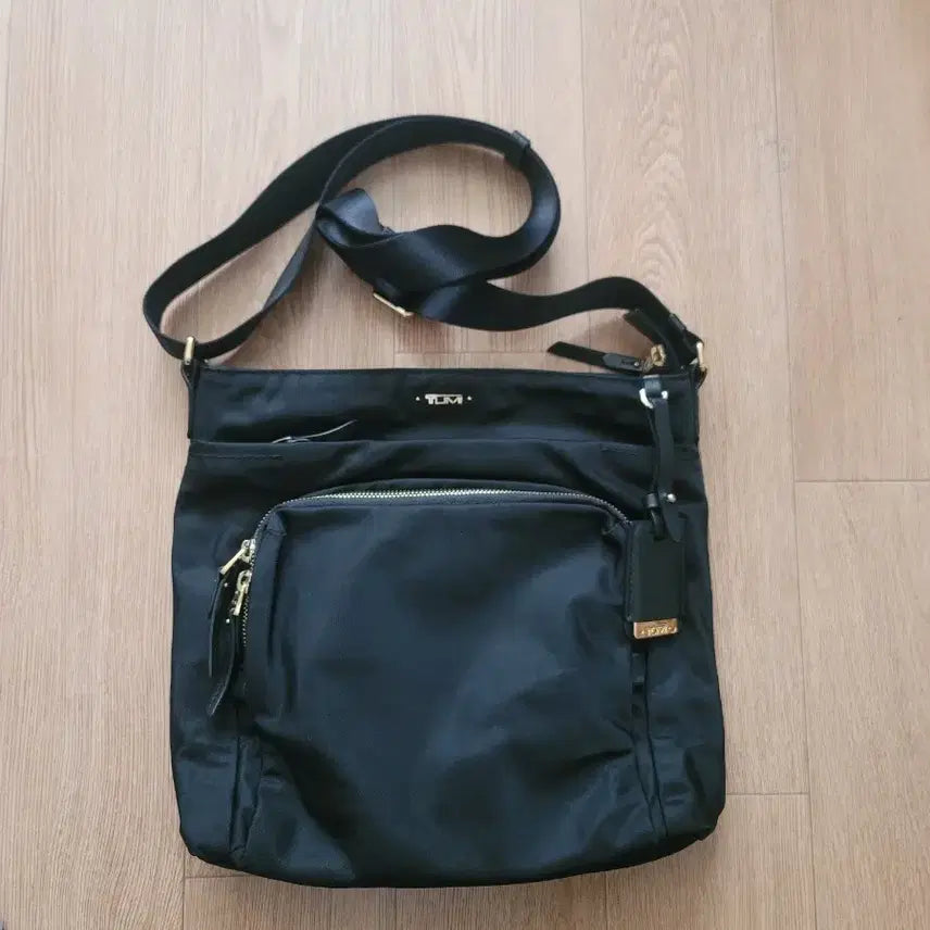 [BUNJANG] Tumi Voyageur Nylon Crossbody Bag / 투미 크로스백