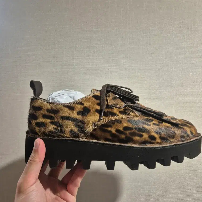 [BUNJANG] Clarks x Engineered Garments Desert Khan Leopard Print Pony Hair Boots / [새상품/270] 클락스 x 엔지니어드가먼츠 디저트 칸 레오파드 프린트 포니