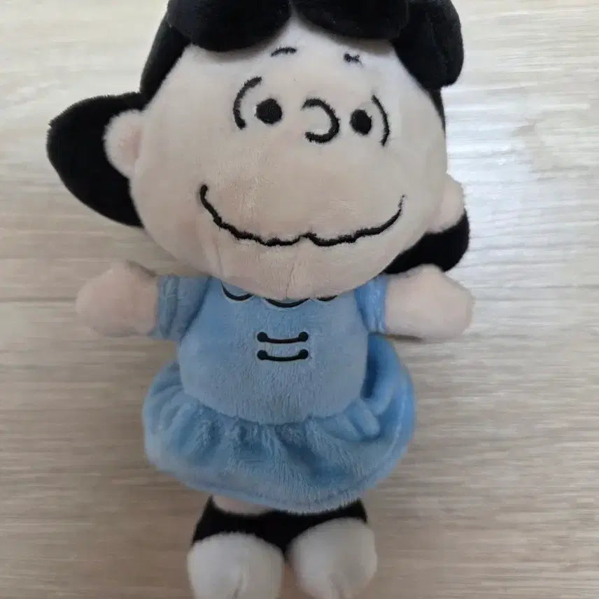 [BUNJANG] Snoopy Lucy Plush Keychain / 스누피 루시 인형 키링
