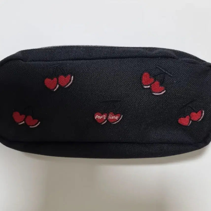 [BUNJANG] Mazzi Cherry Pencil Case Black / 마찌 체리 필통 블랙