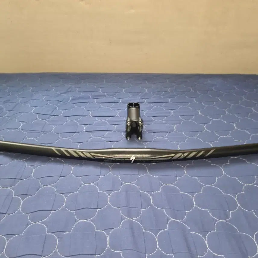 [BUNJANG] Specialized Riser Bar + Stem + Grip Set / 스페셜라이즈드 라이저바 + 스템 + 그립 판매합니다