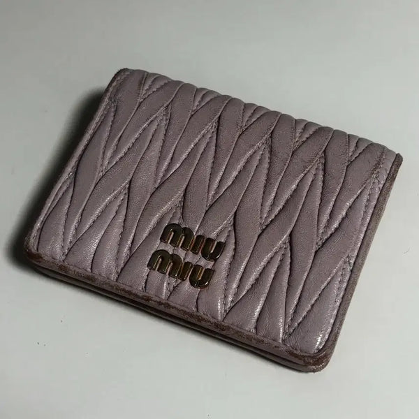 [BUNJANG] Miu Miu Matelassé Women's Wallet / 미우미우 마테라쎄 여성 반지갑