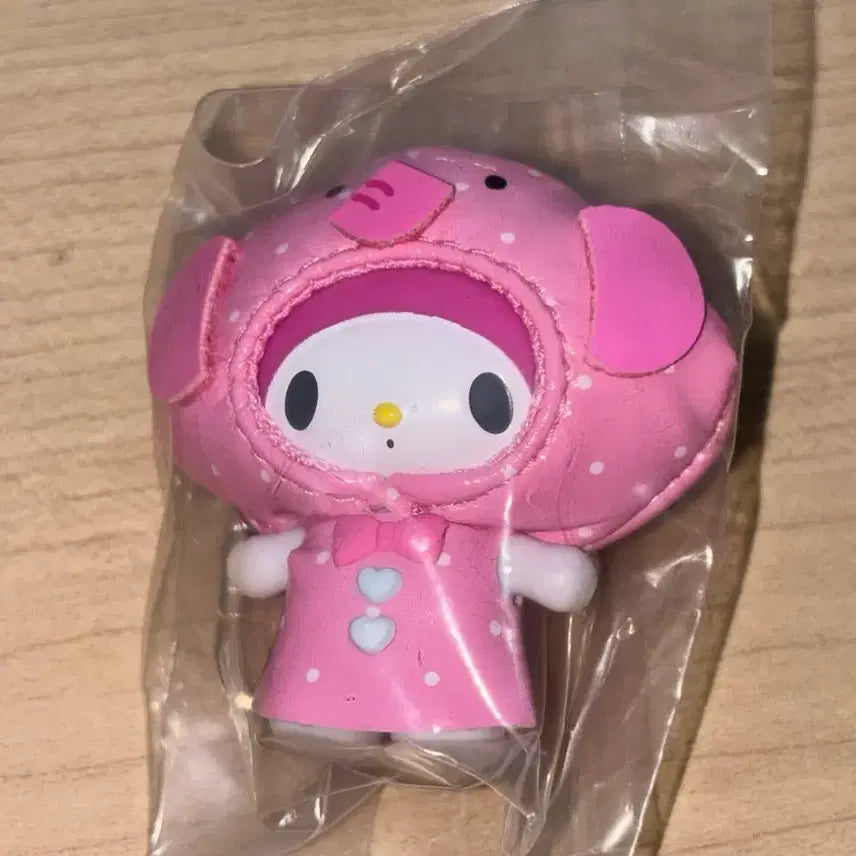 [BUNJANG] Sanrio Chibitomo My Melody Raincoat Keychain / 산리오 치비토모 우비 마이멜로디 마멜 키링