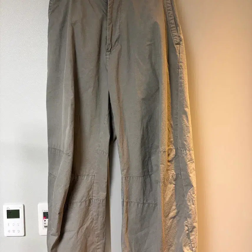 [BUNJANG] HAECHINGROOM Wide Balloon Pants Olive / 해칭룸 와이드 벌룬 팬츠 올리브