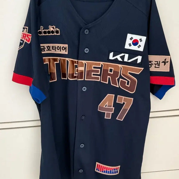 [BUNJANG] Kia Tigers 2022 Season Na Sung-bum Liberation Day Jersey XL / 기아타이거즈 광복절 유니폼 나성범 105 22시즌
