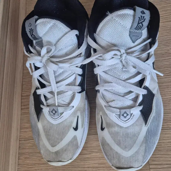 [BUNJANG] Nike Kyrie Low 5 White Basketball Shoes / 나이키 카이리 로우 5 흰색 농구화
