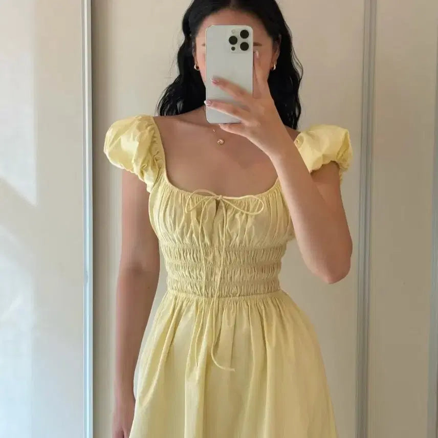 [BUNJANG] Lovely Butter Cream Dress / [해외수입] 러블리 버터 크림 원피스