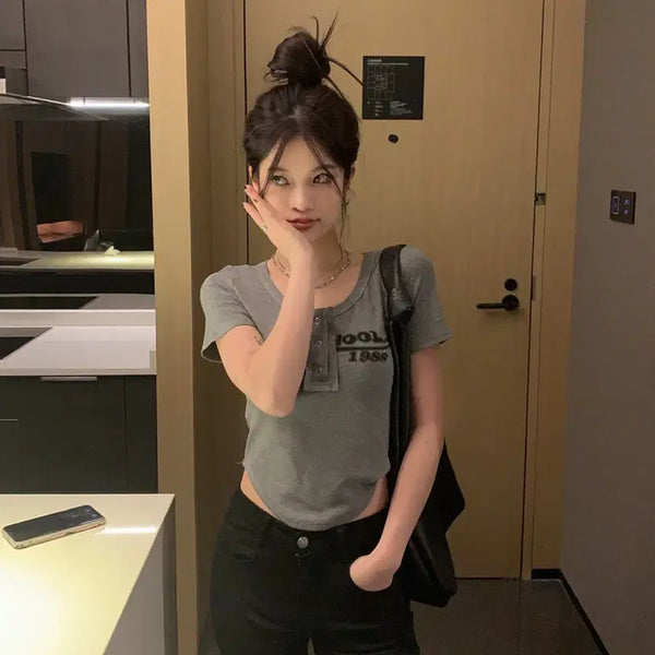 [BUNJANG] 1988 Lettering Henley Neck Crop Top (Gray) / [새상품/7,000원] Y2K 빈티지 1988 레터링 헨리넥 크롭티 (그레이)