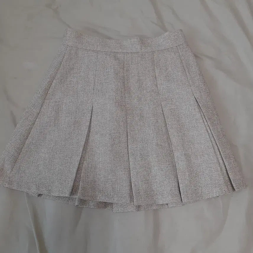 [BUNJANG] Gold Beige Tweed Pleated Skirt / 골드 베이지 트위드 플리츠 스커트 스쿨룩 주름치마
