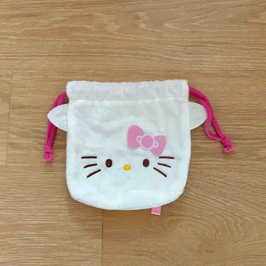 [BUNJANG] Sanrio Kitty Fuwa Fuwa Pouch - Drawstring Pouch / 산리오 키티 후와후와 파우치 헬로키티 복조리 파우치 가챠파우치 키티마스코트 굿즈