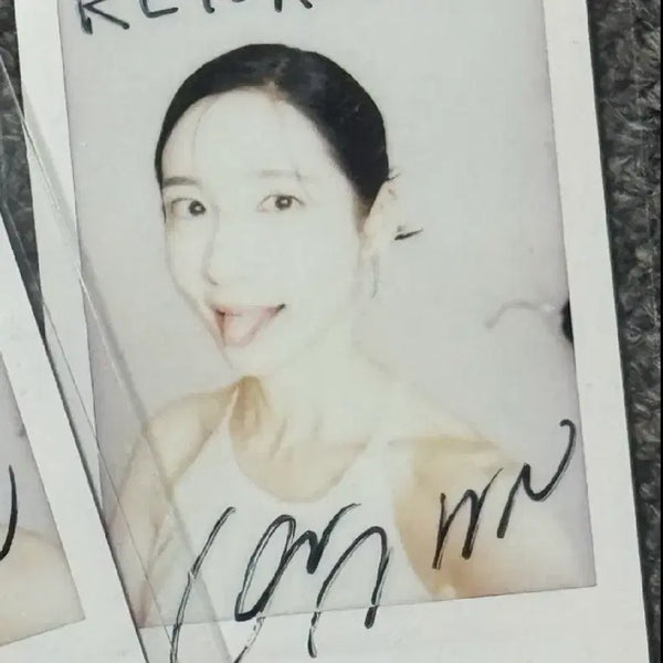 [BUNJANG] Park Ji-hyun Autographed Polaroids / 배우 박지현 친필 싸인 폴라 2604