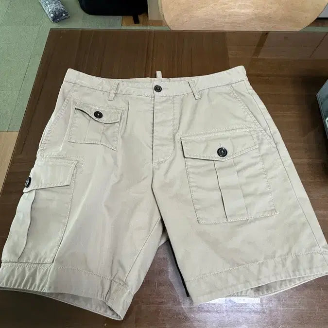 [BUNJANG] DSQUARED2 Cargo Shorts Beige / DSQUARED2 카고 반바지 베이지