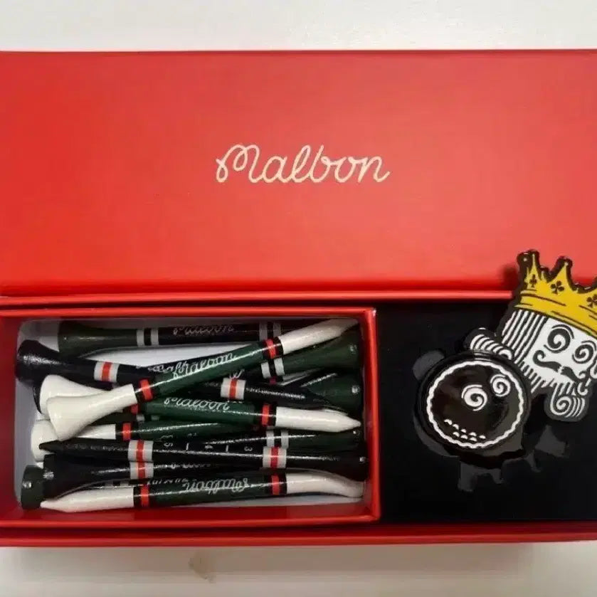 [BUNJANG] Malbon Golf King Design Ball Marker & Wood Tee Set / 말본골프 킹 다자인 볼마커&우드티 세트